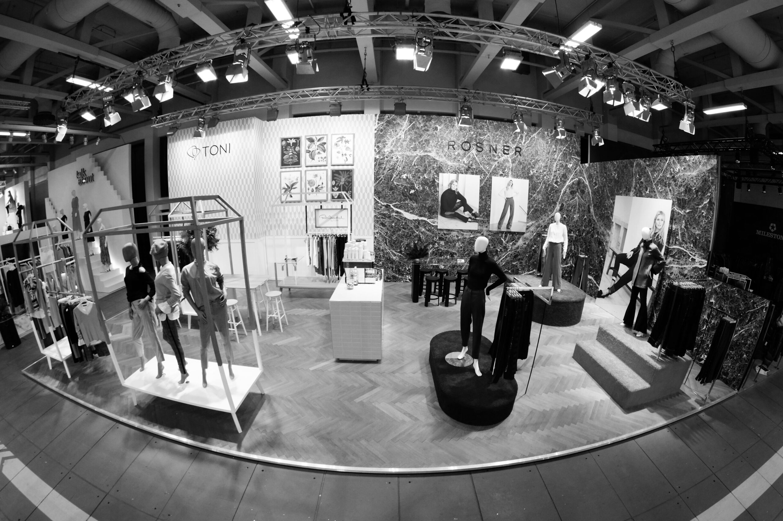 Fashion Messestand Design für deutsche Mode Marken Toni und Rosner